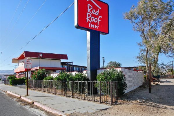 Hotel Red Roof Mojave